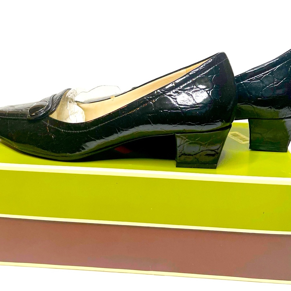 Naturalizer, Fulton Black Leather Pump